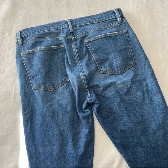 FRAME Denim Le High Skinny Distressed Jeans in Reef Point - Picture 7 of 11